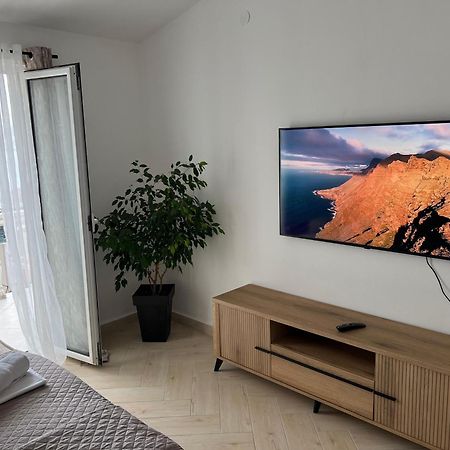 Apartments Aleksandar Sveti Stefan Dış mekan fotoğraf
