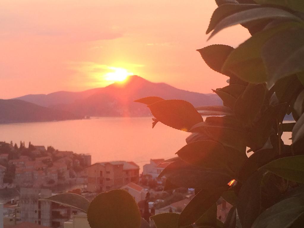 Apartments Aleksandar Sveti Stefan Dış mekan fotoğraf