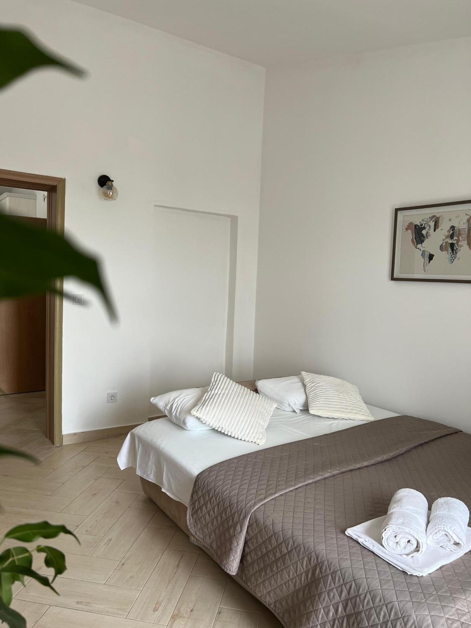 Apartments Aleksandar Sveti Stefan Dış mekan fotoğraf