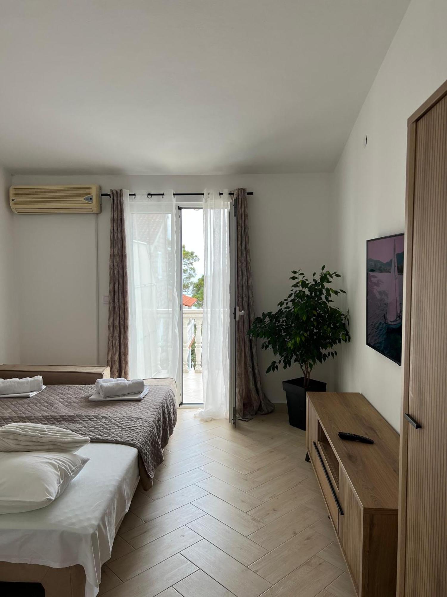 Apartments Aleksandar Sveti Stefan Dış mekan fotoğraf