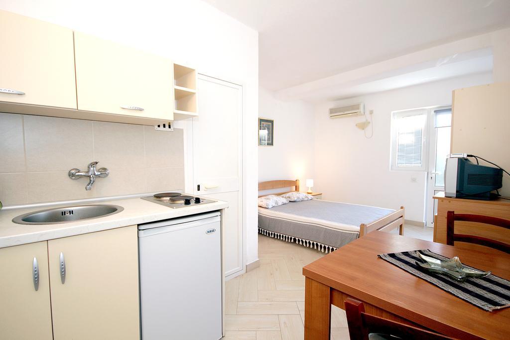 Apartments Aleksandar Sveti Stefan Dış mekan fotoğraf